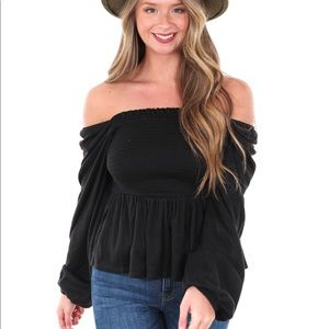 Neutral Need Top. NWT